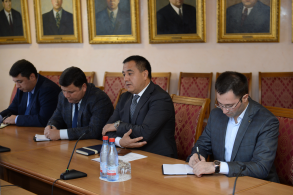 Встреча вице-губернатора Ленинградской области по внутренней политике с заместителем Хокима Ферганской области Республики Узбекистан