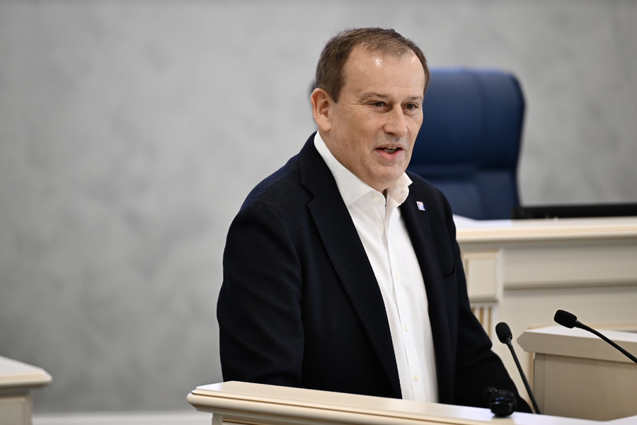 Александр Дрозденко: «Мы сохраняем преемственность и баланс парламентского опыта, но одновременно открываем двери для новых идей»