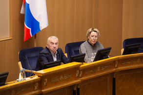 Встреча губернатора Ленинградской области с депутатами Законодательного собрания, 27 июня