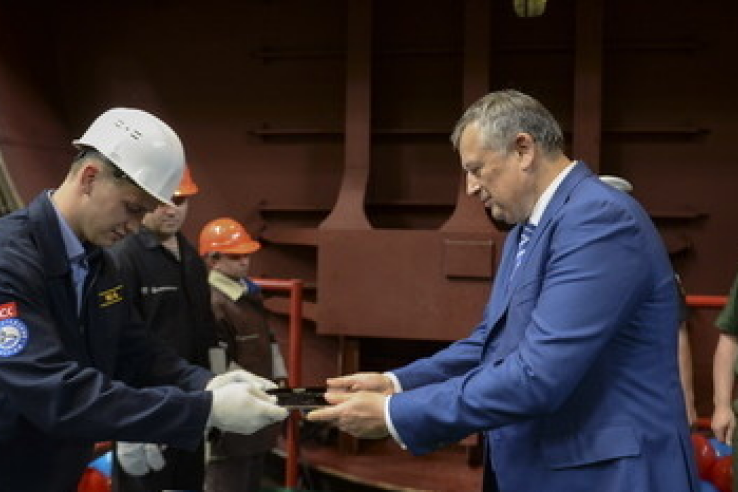 ВМФ России «подарил» Ленинградской области подводную лодку