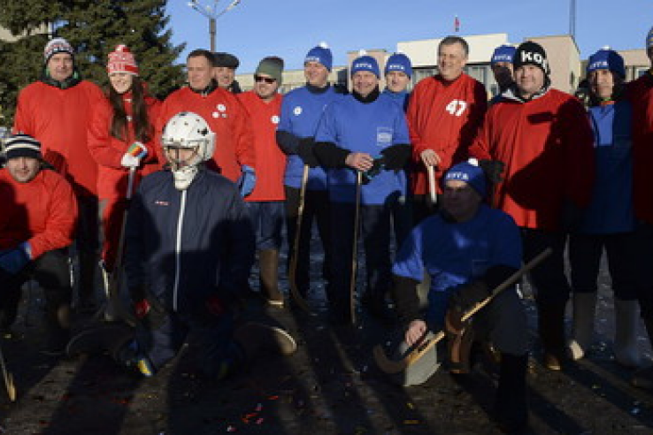 Ленинградская область играет в хоккей