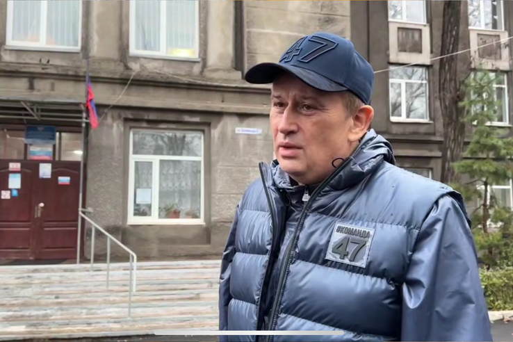 «Партийный груз» — для школы-интерната №2 в Енакиево.