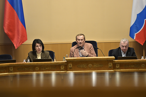 Встреча губернатора Ленинградской области с депутатами Законодательного собрания