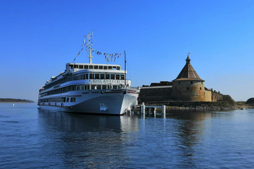 Водный транспорт становится популярнее