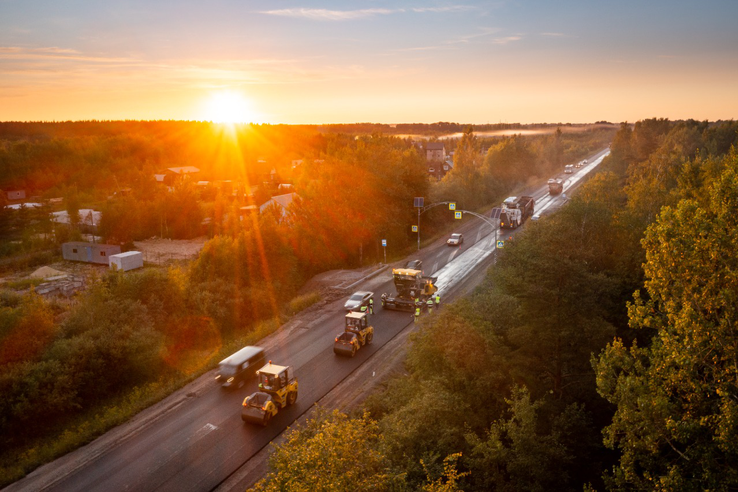 НАЦПРОЕКТЫ: ремонт Красносельского шоссе уходит в ночь