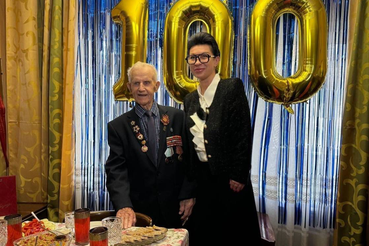 100 лет заслуженному ленинградцу