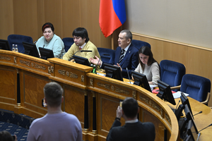 Встреча губернатора Ленинградской области Александра Дрозденко с делегацией молодежного актива региона