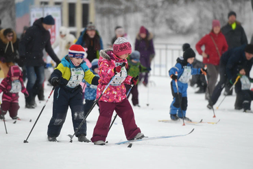 На коньках и с лыжными палками: область проводит выходные в спортивной форме