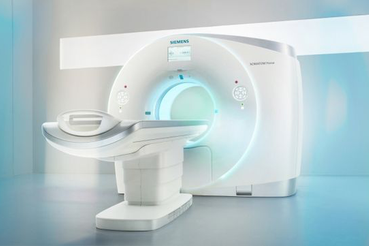 Новые компьютерный томограф и аппарат ИВЛ в Гатчинской больнице