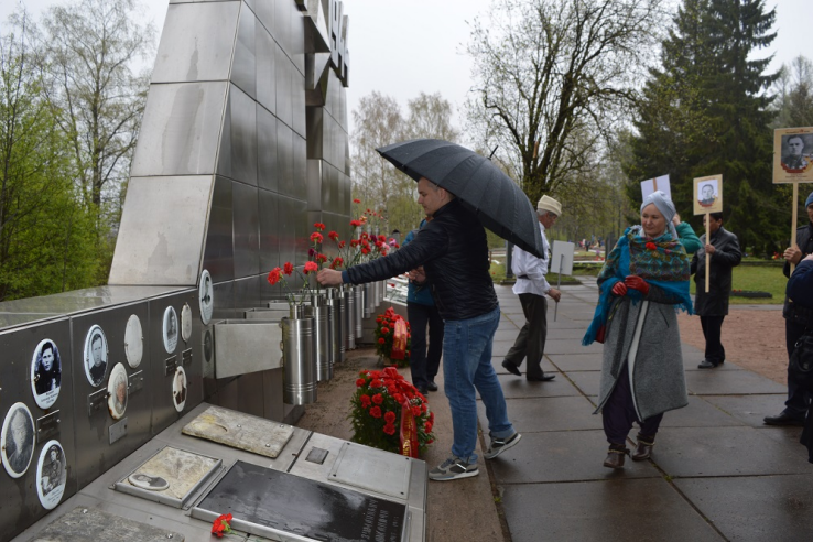 «Вспомним всех поименно»