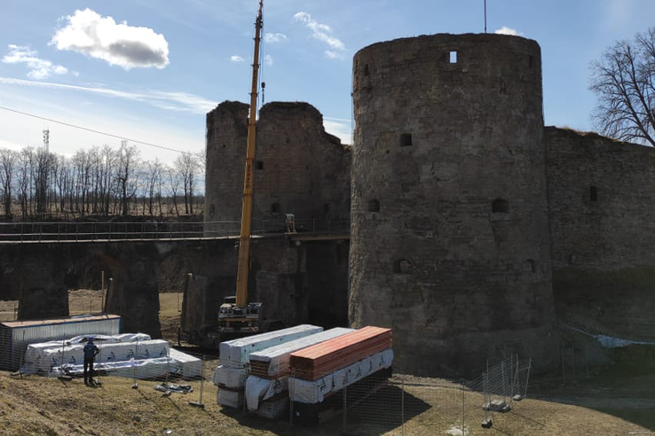 В крепости Копорье начались восстановительные работы