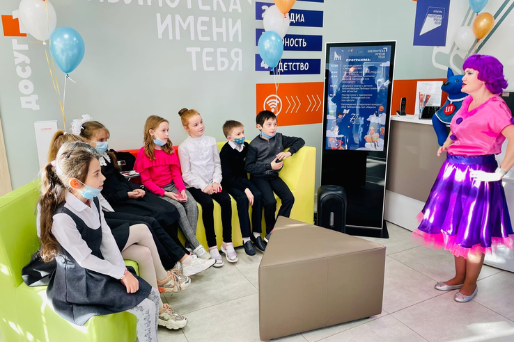 Детская библиотека в Тихвине празднует 75-летие