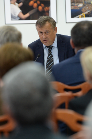 Cовещание в Тосно, посвященное реализации в 47-м регионе указов Президента Российской Федерации от 7 мая 2012 года