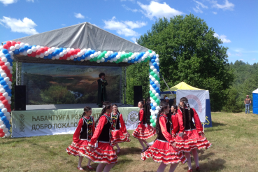 Весёлый, шумный Сабантуй