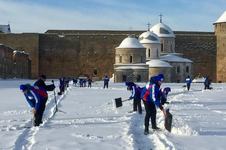 В областных музеях — снежный десант волонтёров