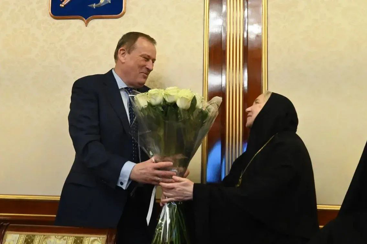 Обитель восстанавливается на глазах