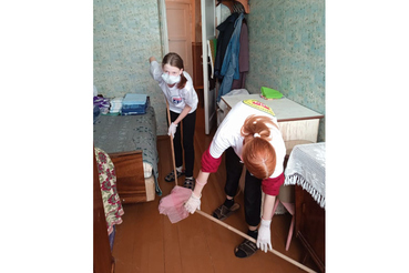 КОМАНДА ЗАБОТЫ: подростки помогают пожилым