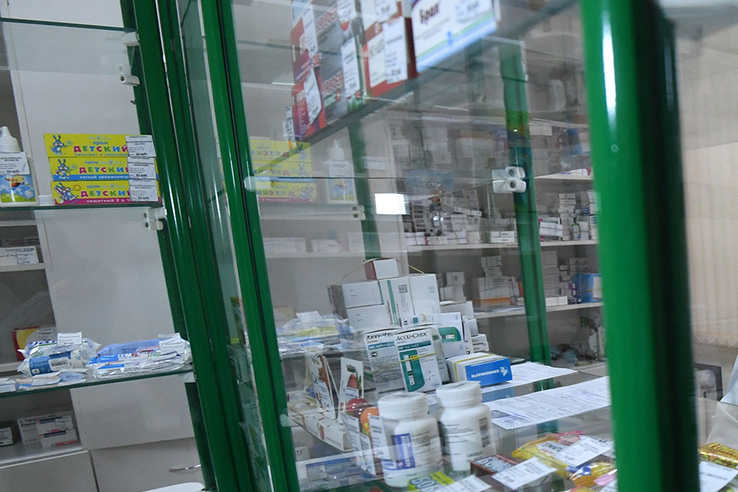 Запасов лекарств в России хватит на срок до года