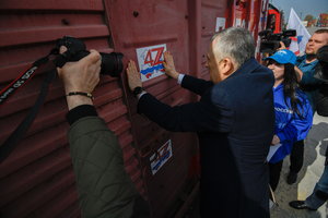 Отправка вагона с гуманитарным грузом для жителей ДНР и ЛНР