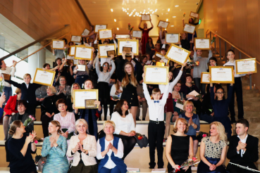 Областные стипендии — юным дарованиям