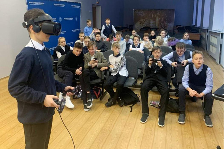 Кировские школьники осваивают виртуальные миры