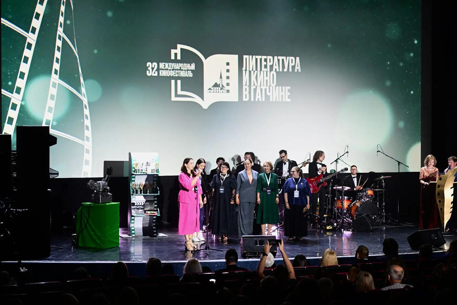 Александр Дрозденко подвел итоги кинофестиваля «Литература и кино»