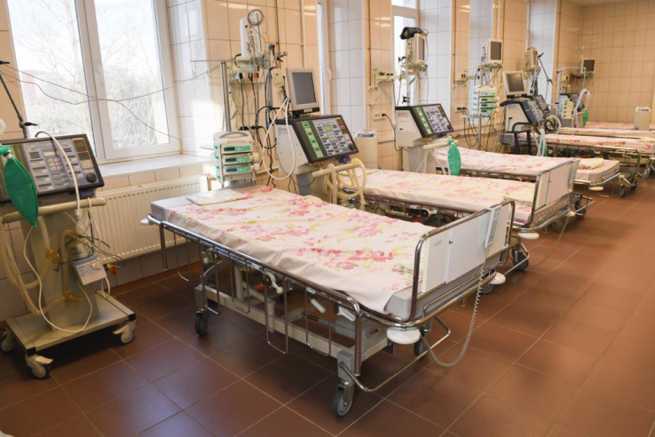 На перепрофилирование больниц направлено 2,1 млрд рублей