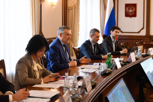 Встреча губернатора Ленинградской области с лидерами фракций областного Законодательного собрания