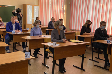 КОМАНДА ЗНАНИЙ: родители попробовали силы в ЕГЭ