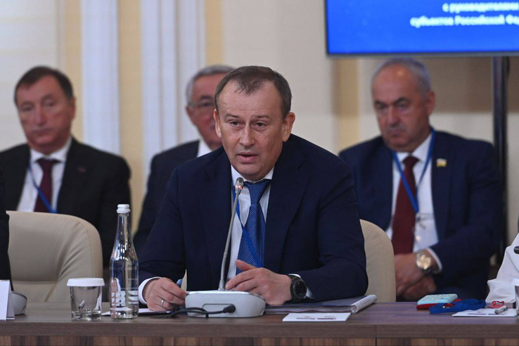 Губернатор рассказал о сотрудничестве ленинградской и белорусской молодёжи