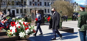 9 мая: возложения цветов и венков к мемориалам в Ленинградской области