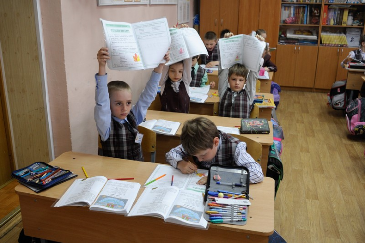 В Ленинградской области стартовал конкурс «Школа года»
