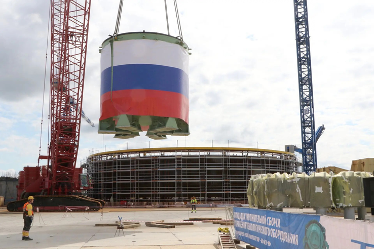 На Ленинградской АЭС-2 начался монтаж ключевых систем безопасности