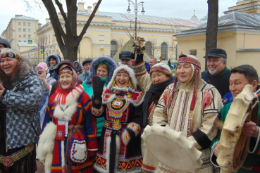 На площади Дружбы – народы Севера