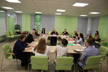 Семейные МФЦ Ленобласти расширяют поддержку беременных и молодых мам