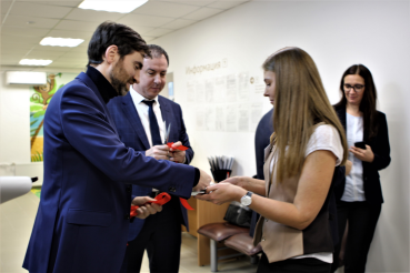 В Луге начал работу новый МФЦ