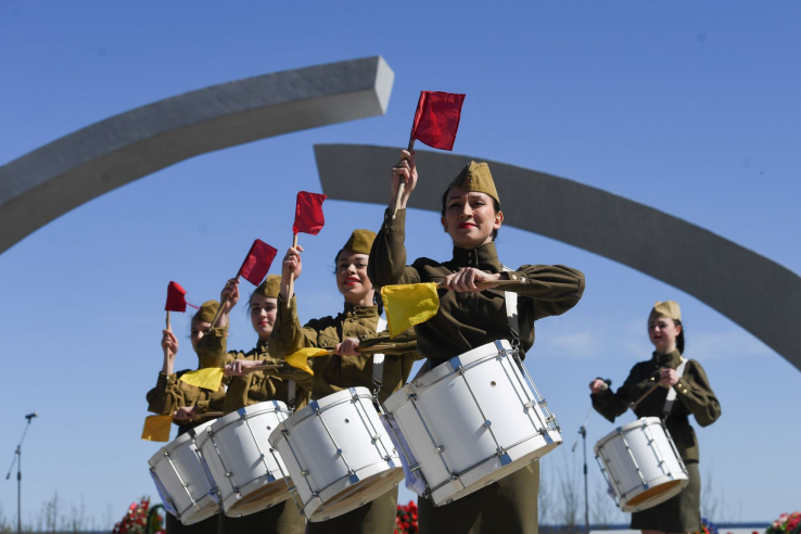 Парад ограничит движение транспорта