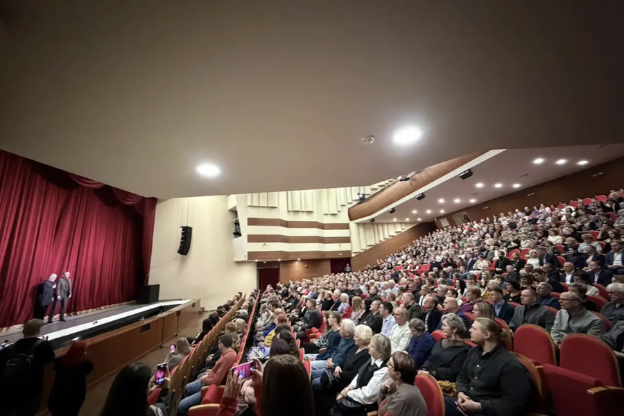 Мариинский театр — в Тихвине