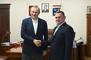 Герои — среди нас