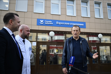 Александр Дрозденко рассказал о мерах поддержки долгожителей