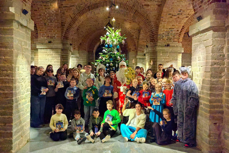 Для ленинградских детей стартовал проект «ДоброЕлки-47»