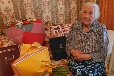 100 ленинградцев перешагнули 100-летний рубеж