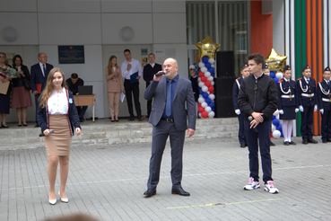 Лучший директор школы — в Мурино