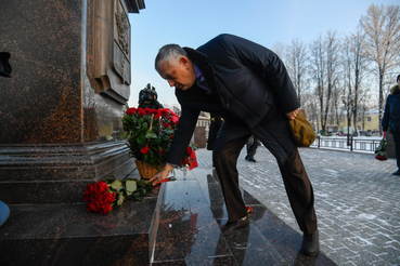Область чтит память героев-победителей