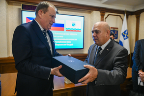 Встреча губернатора Ленобласти с членом Политбюро ЦК Компартии Кубы