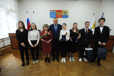 Подарок — за порядок