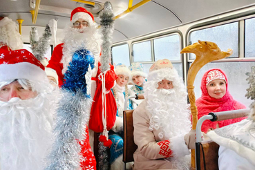 XIII Подпорожский слёт Дедов Морозов организовал передвижную Резиденцию Деда Мороза