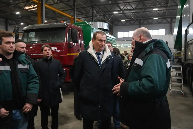 Ленобласть поддерживает региональных производителей спецтехники