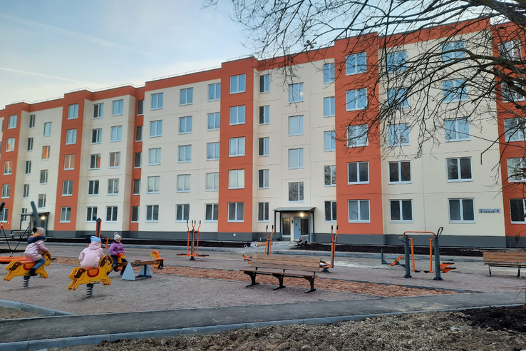Ленинградская область расселяет аварийное жилье