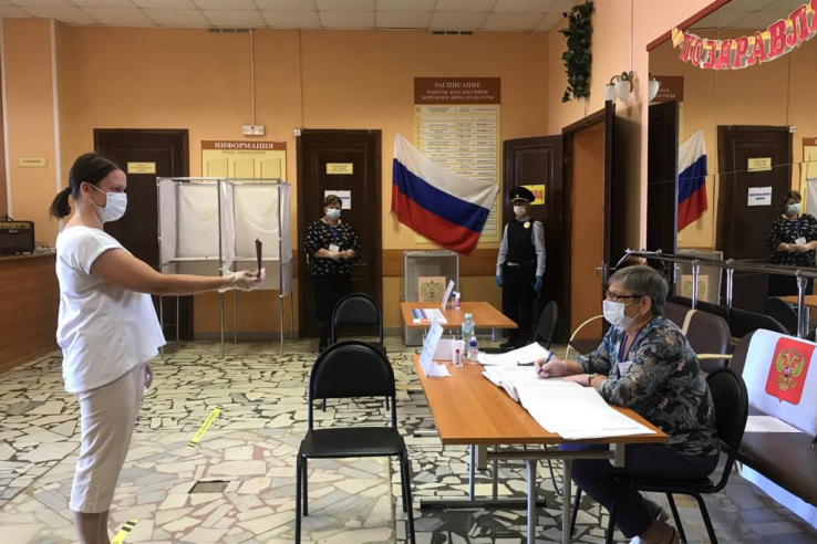 В Ленинградской области открыты участки для голосования